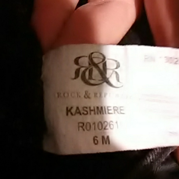 Rock & Republic Black Deconstructed Jeans - Picture 8 of 8